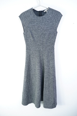 Платье H&M аккуратное 40 размер