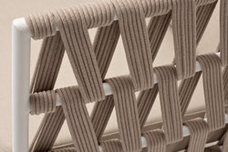 "Диего" диван 2-местный плетеный из роупа, основание дуб, каркас алюминий светло-серый (RAL7035) шагрень, роуп бежевый круглый, ткань бежевая 15052