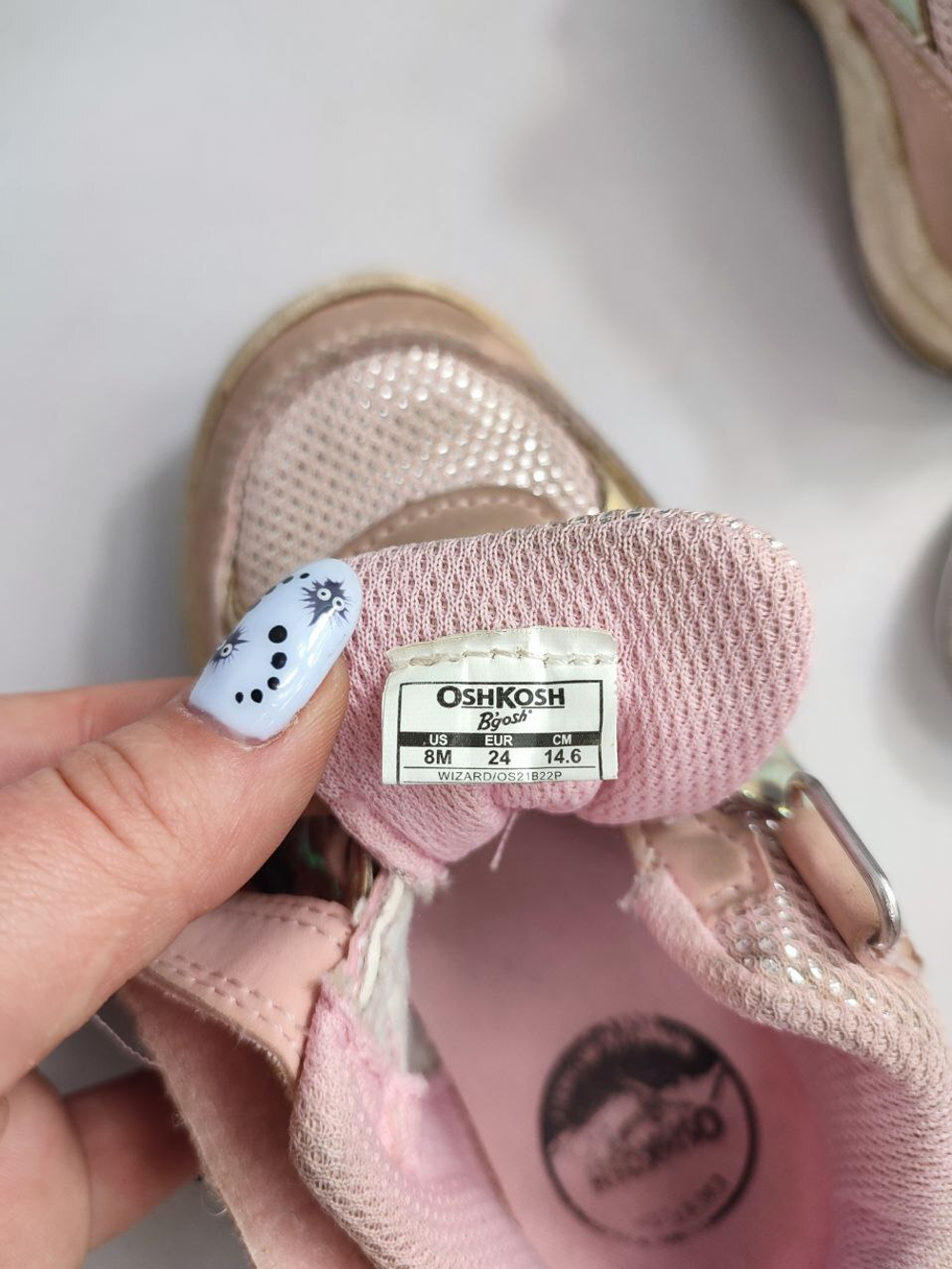 Кроссовки Oshkosh красивые 24 размер