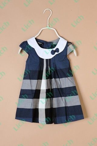 Платье детское в клетку со складками на фигурной кокетке