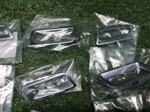 Накладка решетки радиатора Mercedes GLA X156 17-20