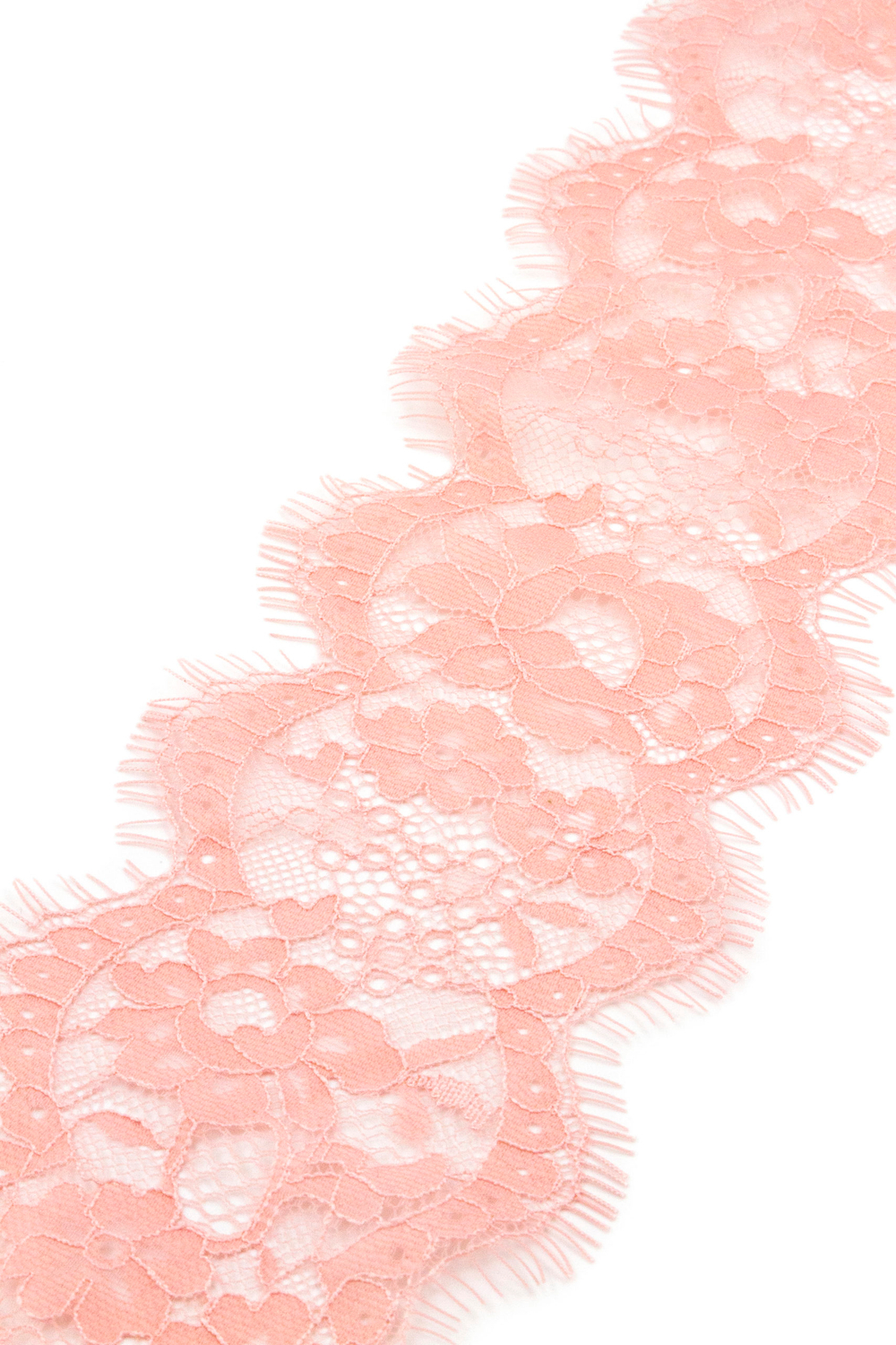 Узкое кружево шантильи нежно-розовое неэластичное 7,5 см