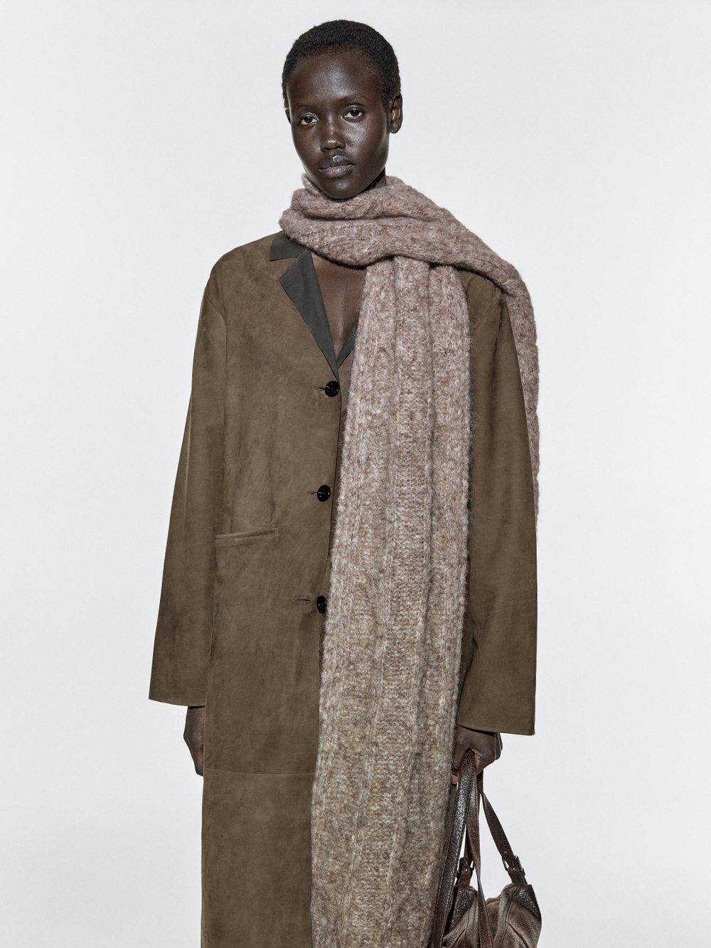 Massimo Dutti Шарф из смеси альпаки, связанный косами, бежевый