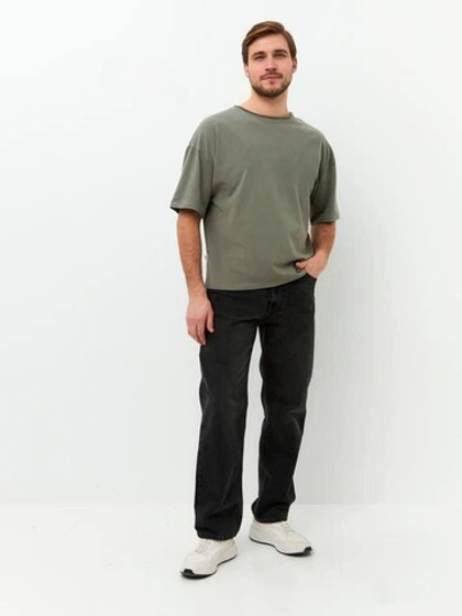 футболка в цвете хаки