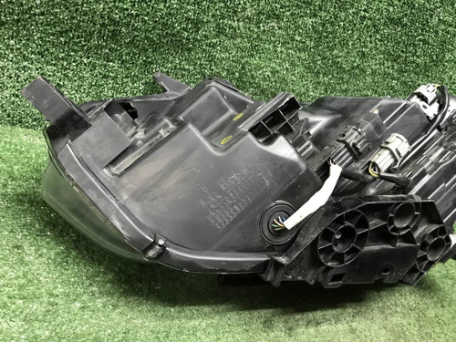 Битая Фара правая Nissan X-Trail T32 (17-22) LED