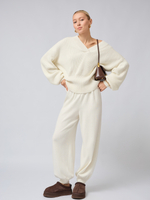 Джемпер вязаный с v-вырезом