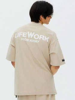 Футболка с нашивным карманом