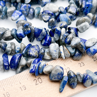 Лазурит бусины, крошка, размер около 4-8 мм, цена за нить 38 см