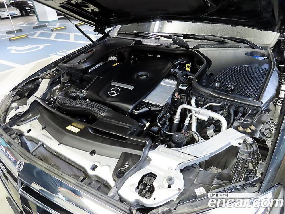 Mercedes-Benz E-Class W213 E300 4MATIC Exclusive (05.2020)