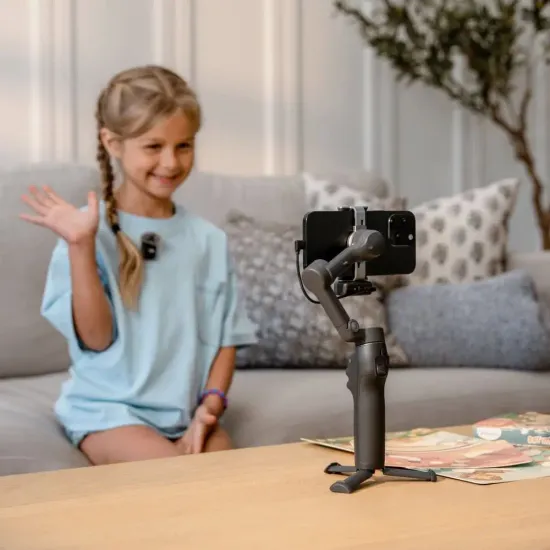 Стабилизатор DJI Osmo Mobile 8 Vlog Combo (DJI Mic Mini Transmitter Infinity Black)