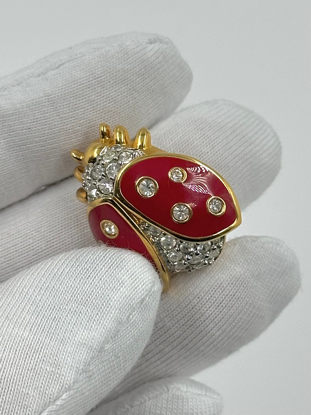 Брошь Божья коровка Swarovski