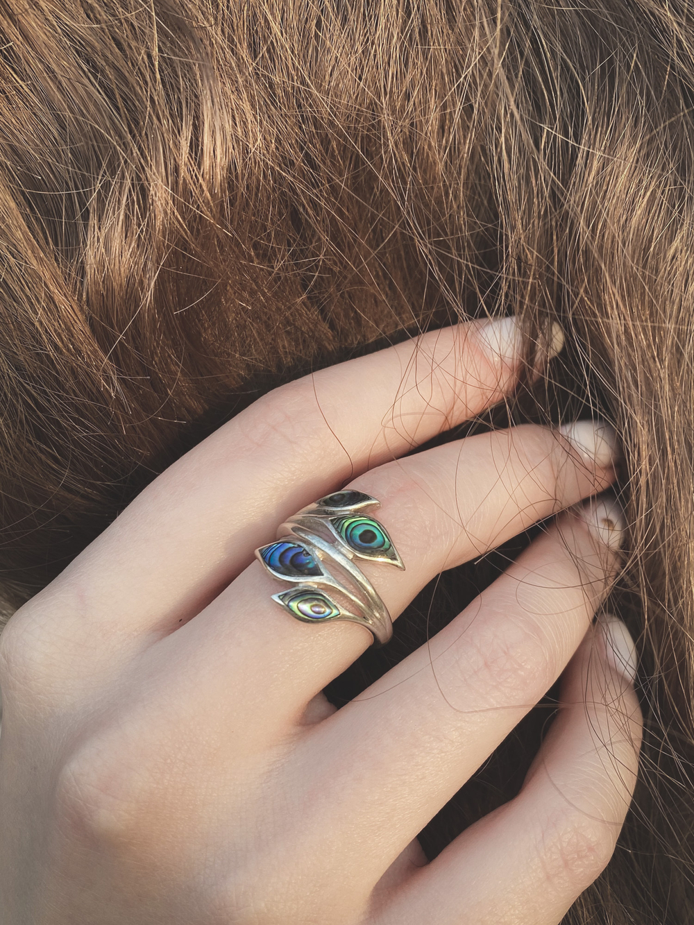 Кольцо ЛИСТЬЯ, серебро/перламутр