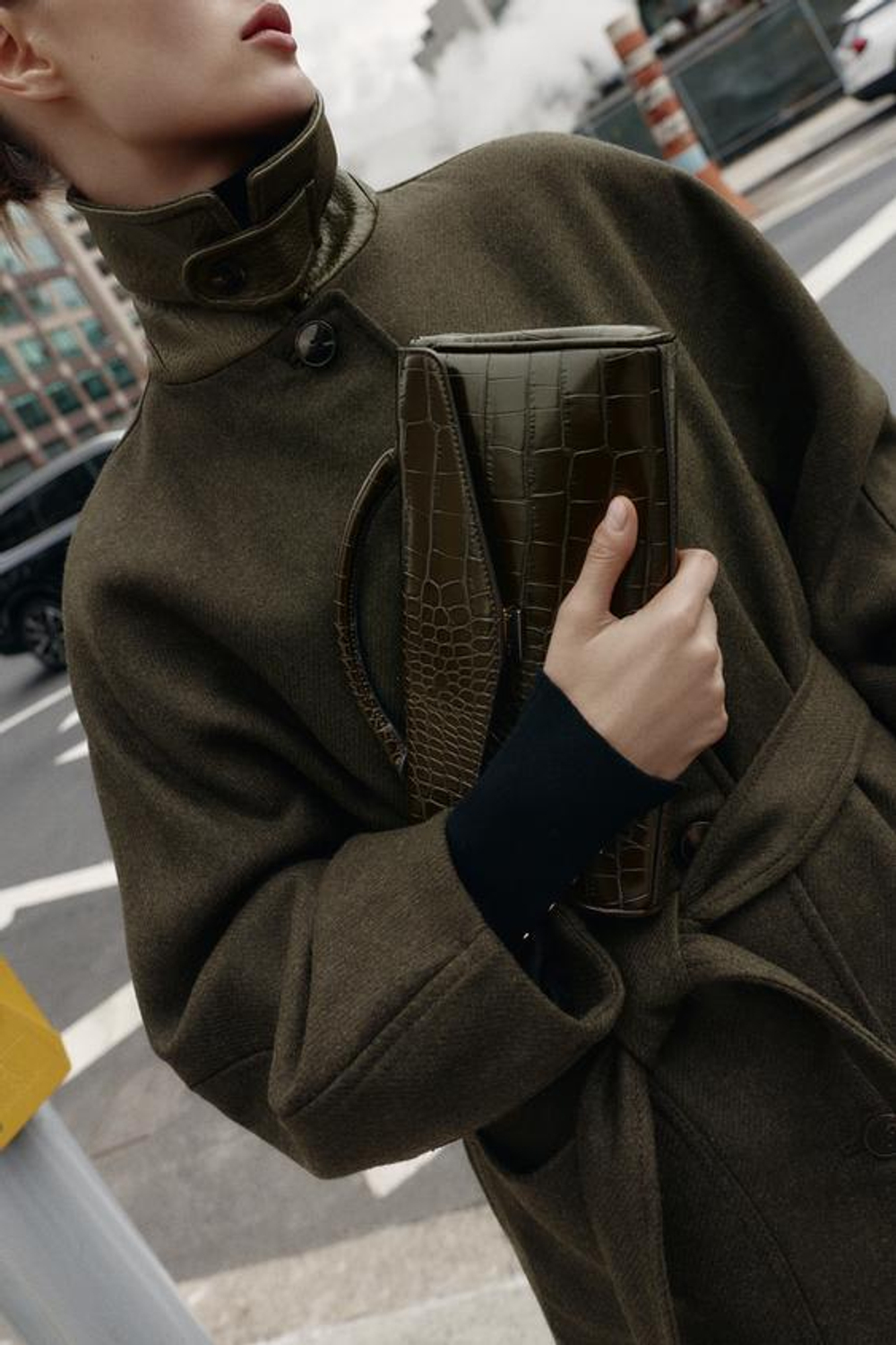 ZARA РЕЛЬЕФНАЯ СУМКА, ЗЕЛЕНЫЙ