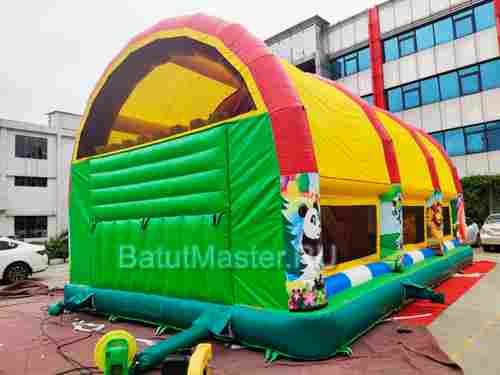 Коммерческий надувной батут "Мульти зверята" с крышей, 10*6*6 м