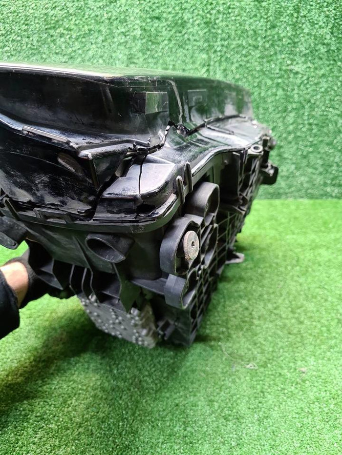 Фара левая BMW 7er G70 (2022-н.в.) LED