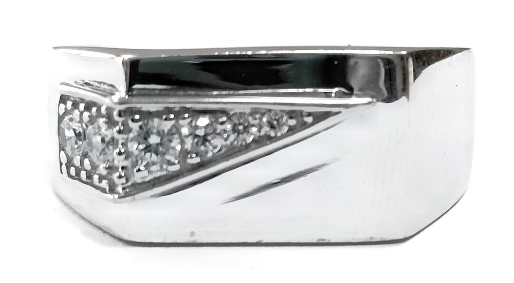 Ювелирное мужское кольцо из серебра с фианитами,размер 19