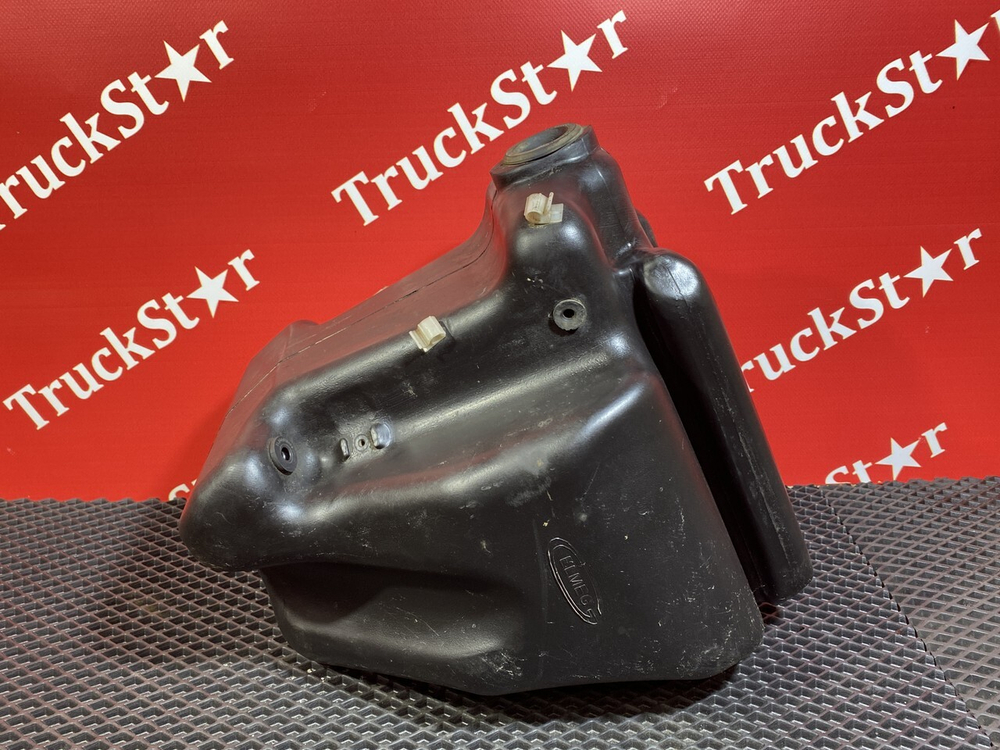 Бачок омывателя лобового стекла 2017г