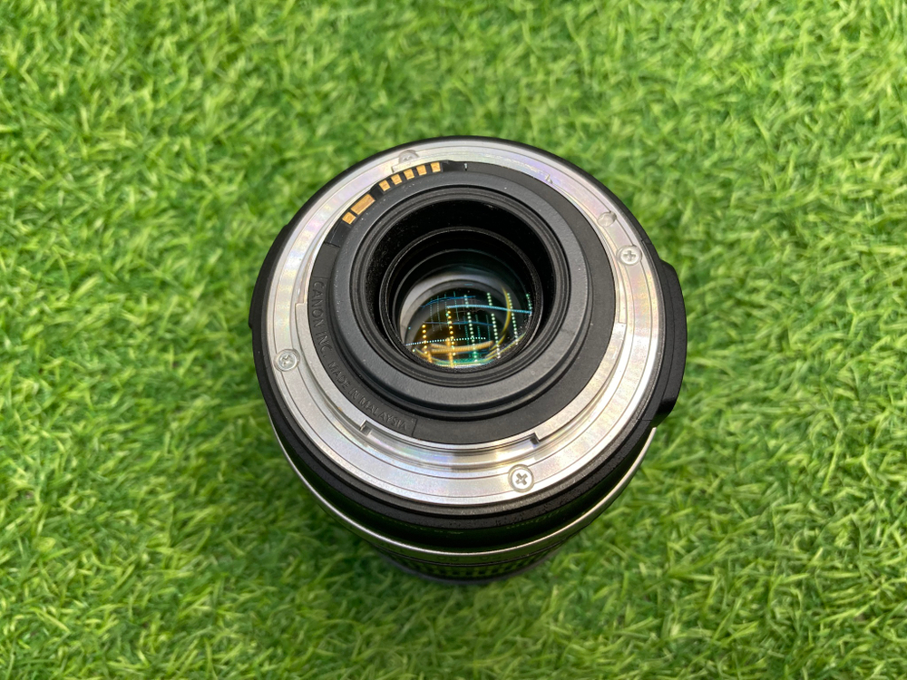 Canon EF-S 18-200mm 3.5-5.6 IS
