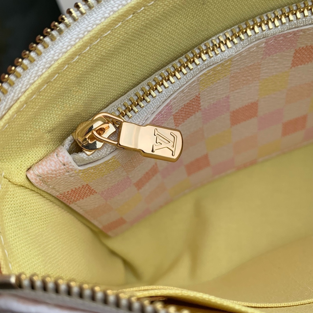 Louis Vuitton Pochette Accessoires