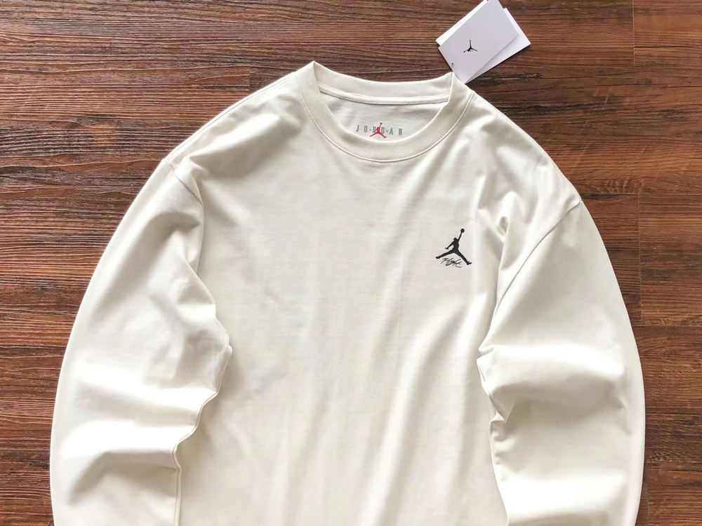 Белый лонгслив Air Jordan