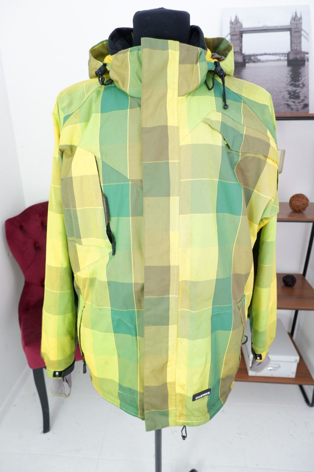 Куртка Chanex яркого цвета 52 размер