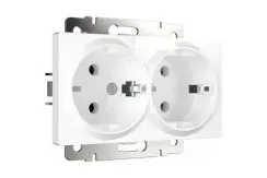 Розетка Werkel с заземлением двойная белый 25748