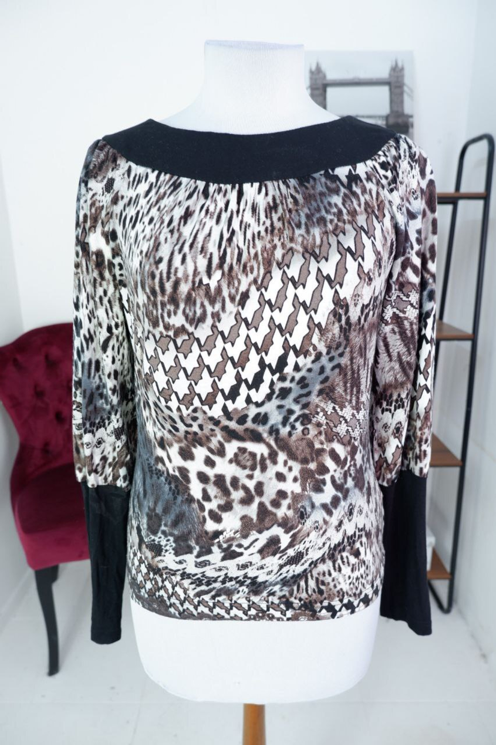 Блузка Rosso Style притягивающая взгляды 46 размер