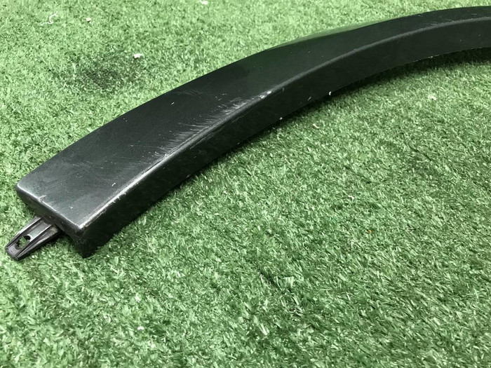 Расширитель передний левый Lixiang L9 (2022-н.в.)