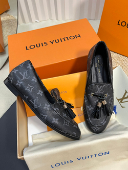 Louis Vuitton Mocassin
