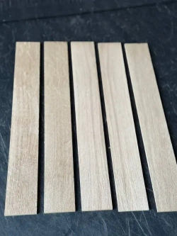 Шпон( ламель) пиленный, дуб 50Х4,2 Х375 ( 10шт) для творчества, хобби и поделок