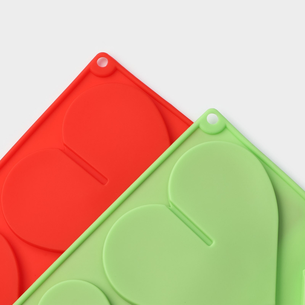 Форма силиконовая для шоколада и леденцов "Сердечки" 16*14*0,7 см, 6 ячеек