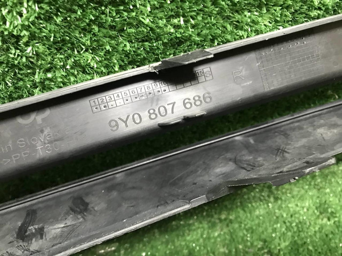 Накладка переднего бампера Porsche Cayenne 3 17-23