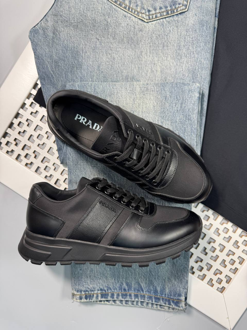 Комплект повседневной одежды Prada
