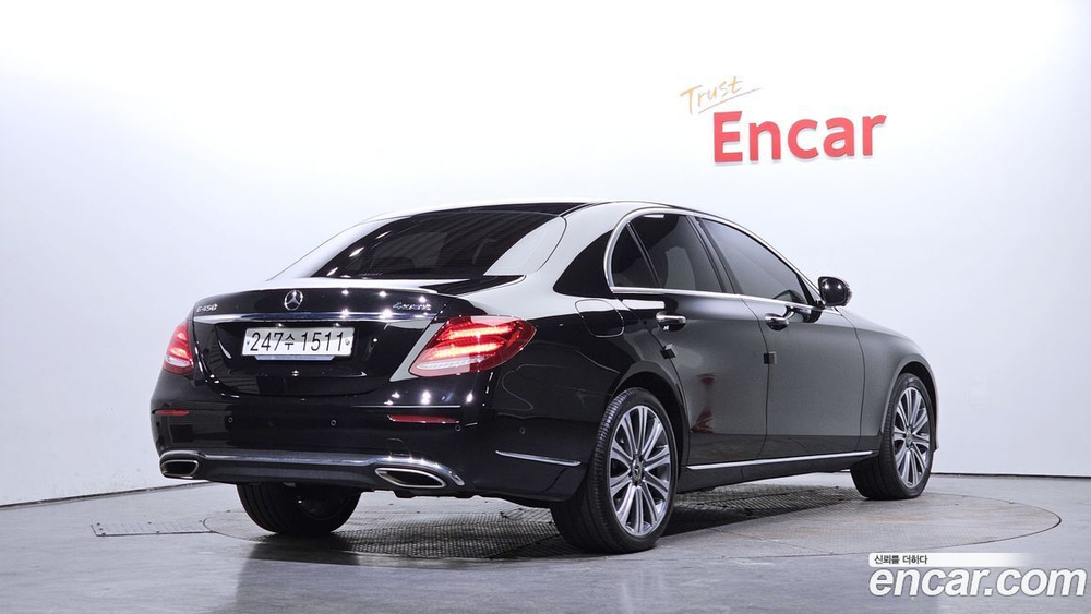 Mercedes-Benz E-Class W213 E450 4MATIC Exclusive (03.2020)