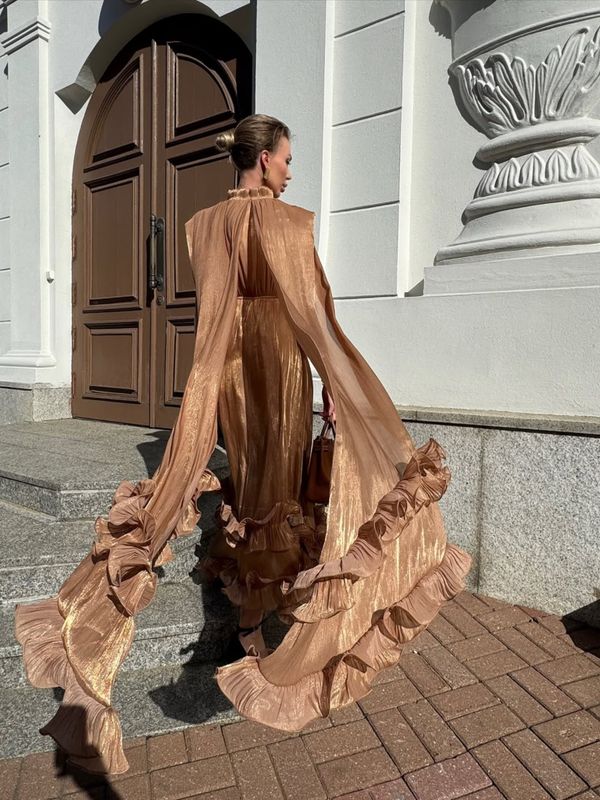 Платье NUAGE плиссированное с накидкой