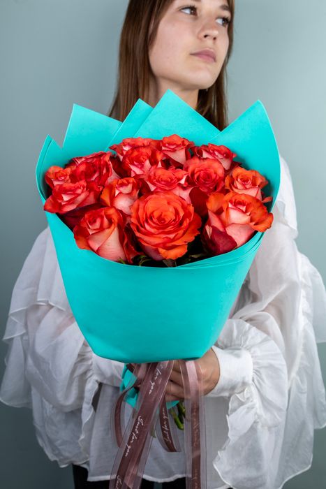 Букет из 15 эквадорских роз Игуана 40 см (в упаковке)