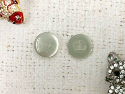 Пуговицы блузочные на ножке "карамелька", d 1,5 см, бело-зелёный
