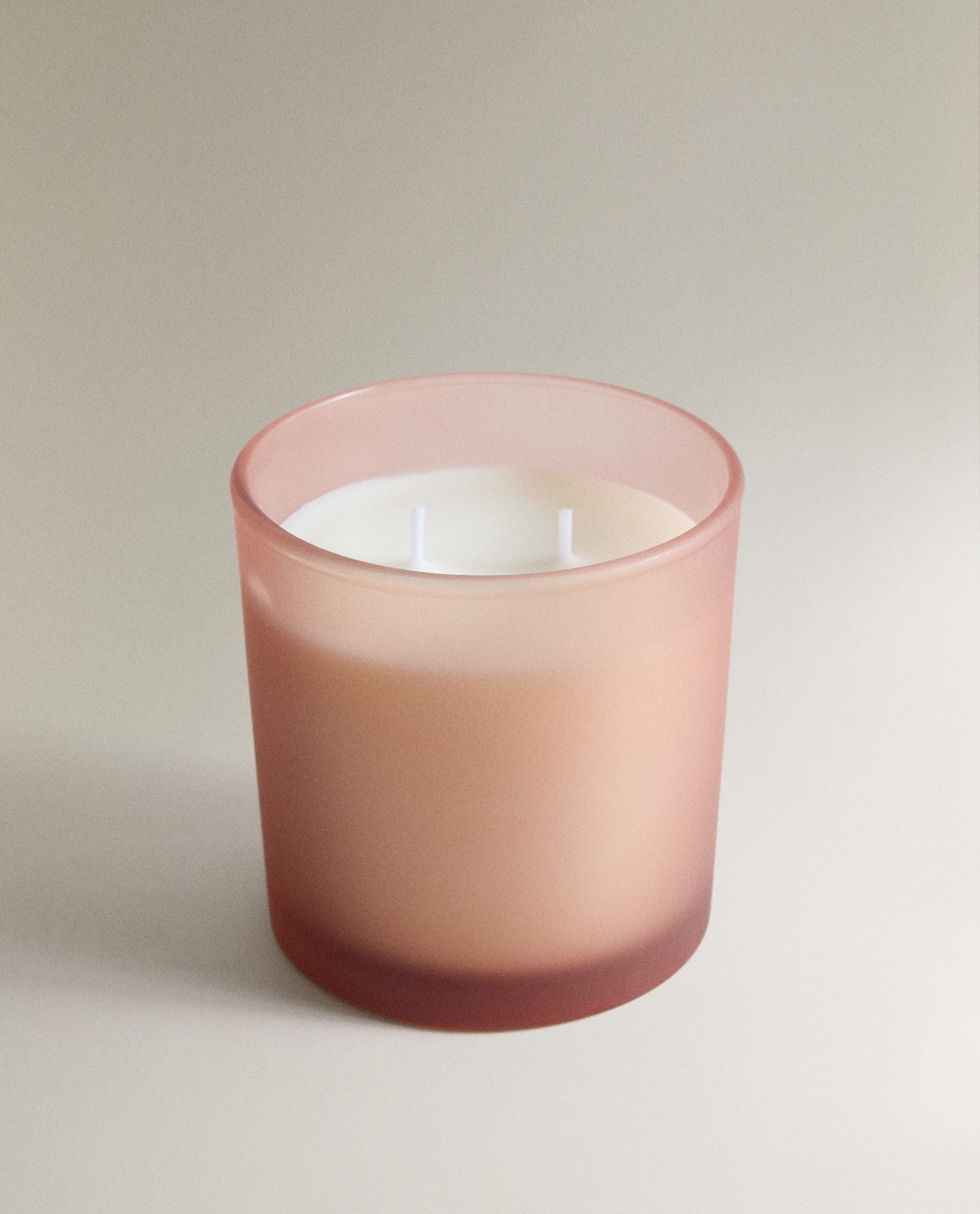 Zara Home Ароматическая свеча Poppy Fields, 350 г, аромат для дома