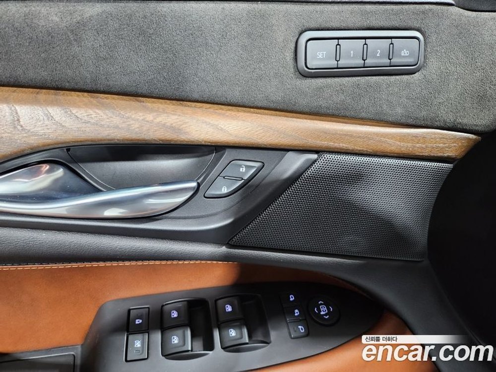 Cadillac Escalade 6.2 (11.2020)