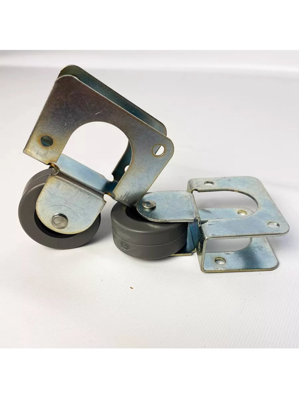 Опора роликовая 5522 с резиновым колесом d42 мм, 2 шт