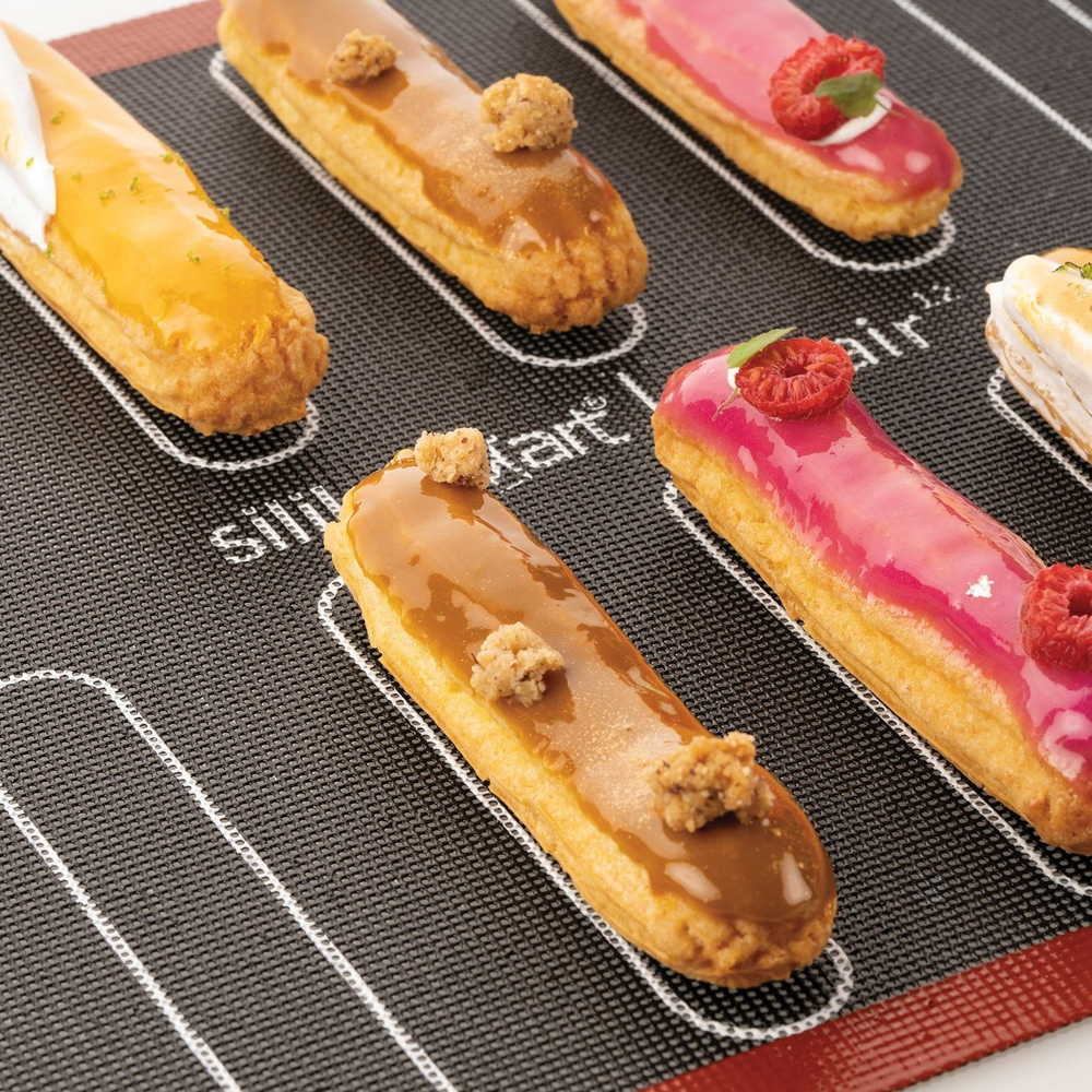 Силиконовый коврик перфорированный с разметкой Air mat Éclair & Choux 300x400мм, Silikomart, Италия