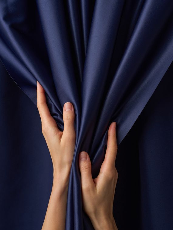 Атлас-стрейч бельевой, Китай, темно-синий 061 (мерный лоскут)