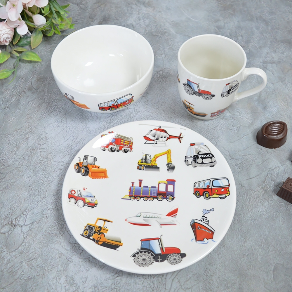 Набор керамической посуды 3 предмета: кружка 8*7см, тарелка плоская 18см, тарелка суповая 11*5.5см.