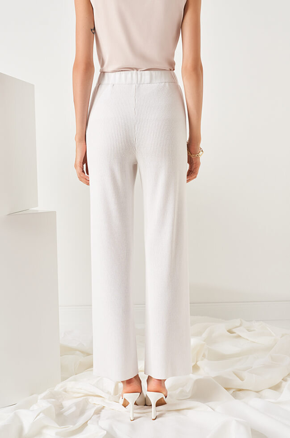 3976 Брюки женские (белый)