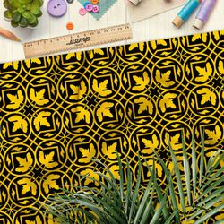 Ткань шелк Армани богатый золотой узор на чёрном фоне