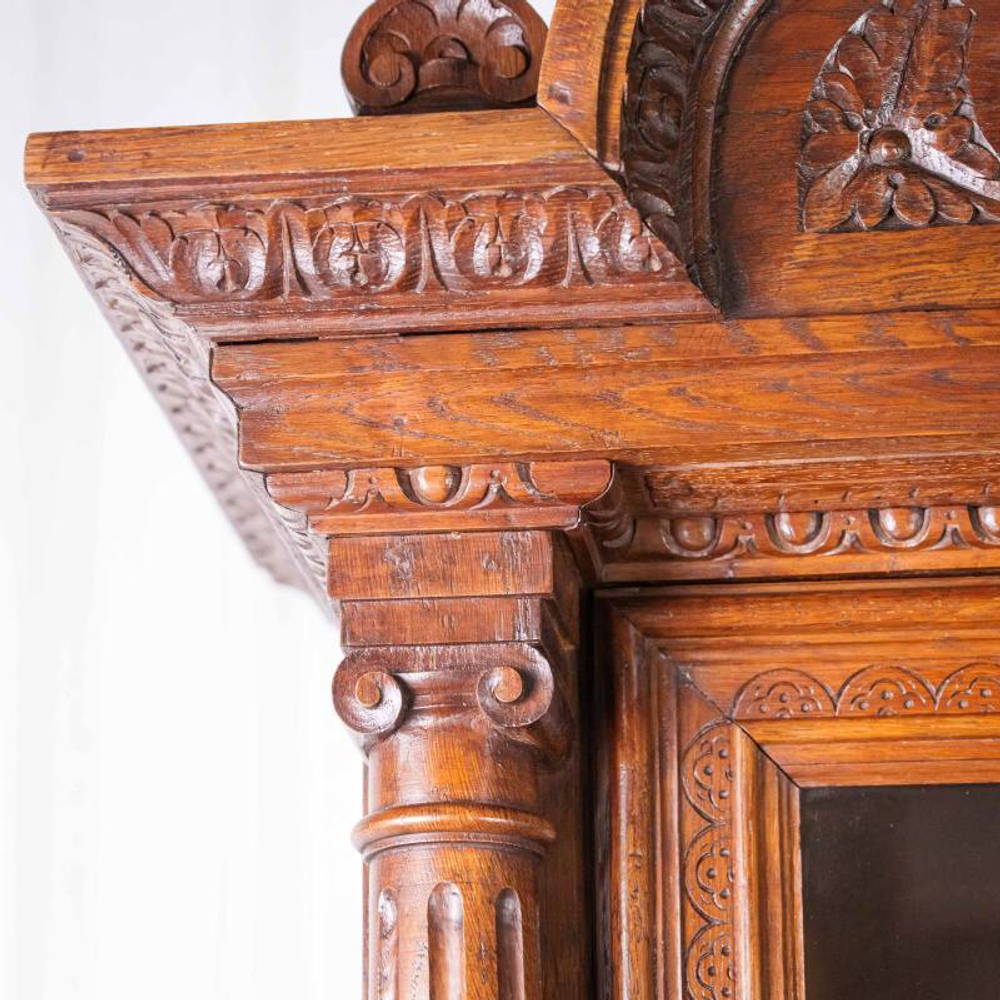 Резной буфет в стиле Ренессанс