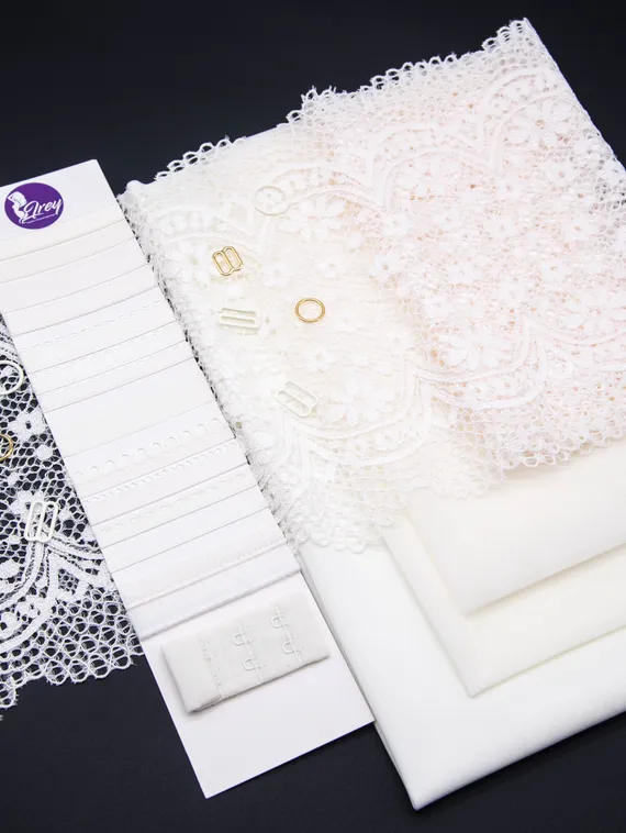 03-150 Кружево эластичное 19 см, айвори