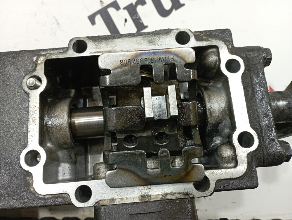 Механизм выбора передач 16S2220TD 2017г.