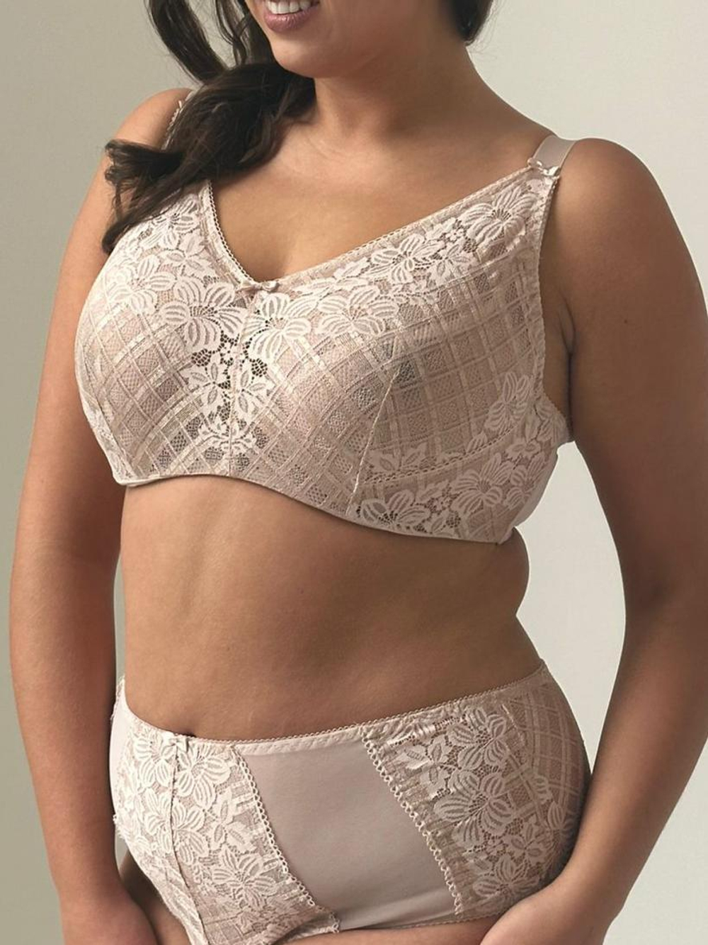 Бюстгальтер-топ +size из гипюра с люрексом (Размер: 75K) (Цвет: телесный)