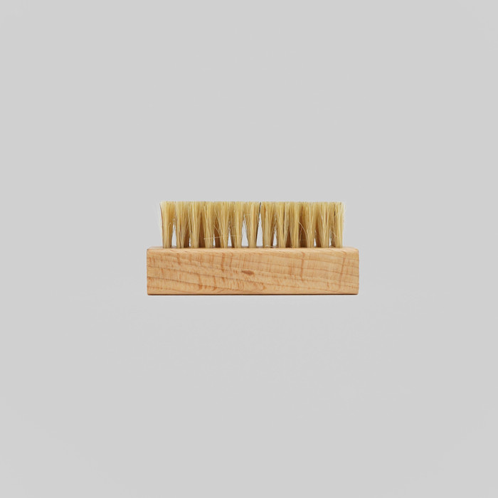 Щетка для обуви Tarrago Sneakers Care Brush Beech артикул:TNV035 - купить в магазине Дайс